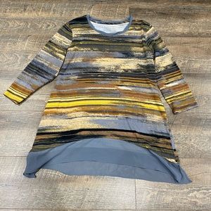 logo lori goldstein printed knit top